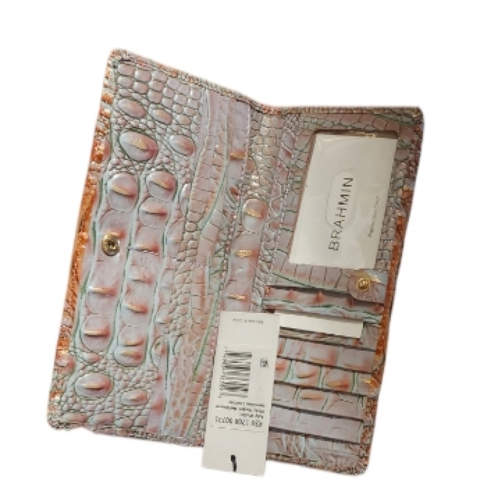 Brahmin Ady Wallet. Crocodile leather!!!!๐ - Picture 4 of 10